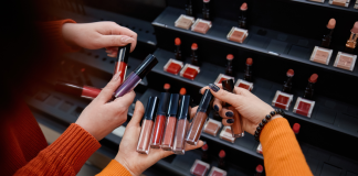 Δείκτης κραγιόν: Μικρές πολυτέλειες στη σκιά της ύφεσης