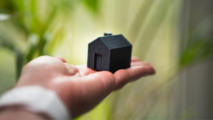 sygxrones-ependyseis